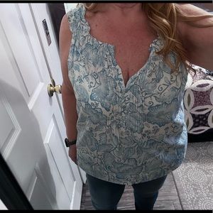 Jones New York blue and white floral tank